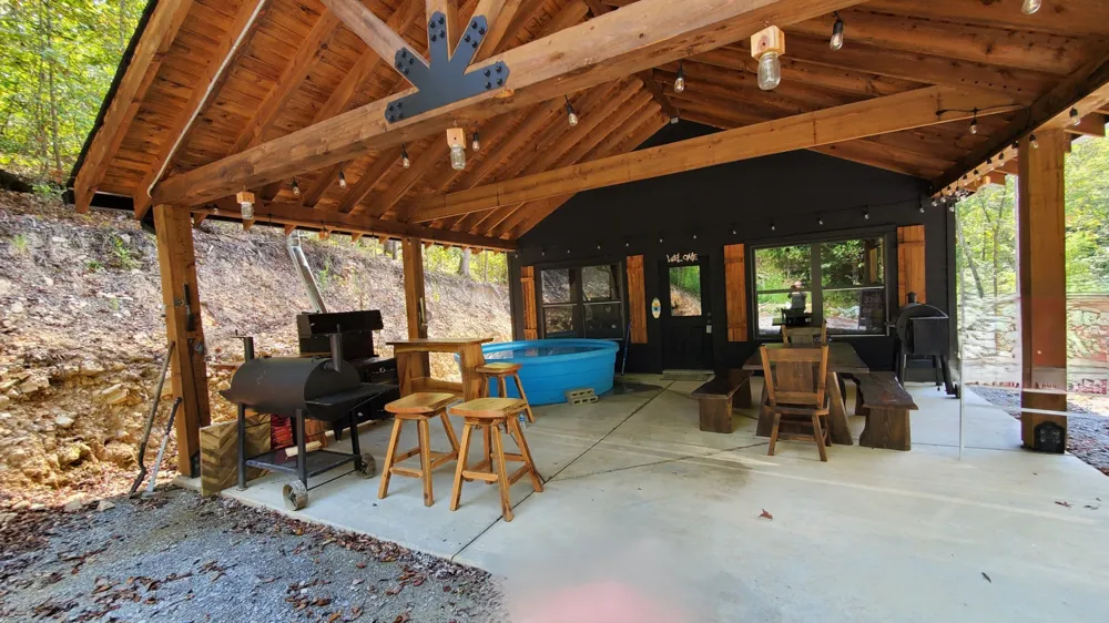 570 Beasley Hollow Rd Linden, TN 37096