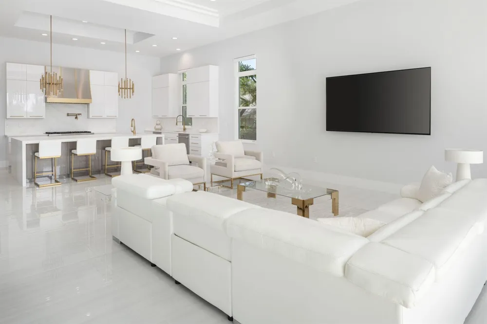 3937 Indian River Drive E Vero Beach, FL 32963