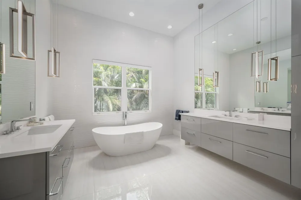 3937 Indian River Drive E Vero Beach, FL 32963