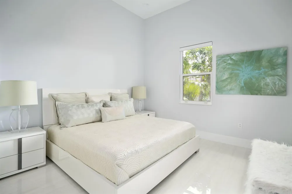 3937 Indian River Drive E Vero Beach, FL 32963