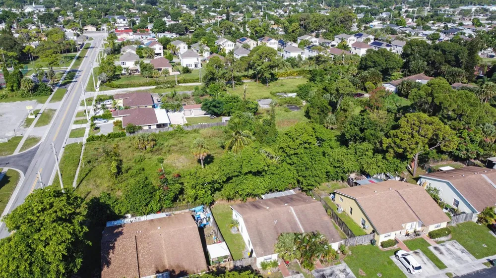 3716 Elaine Drive Lake Worth, FL 33463