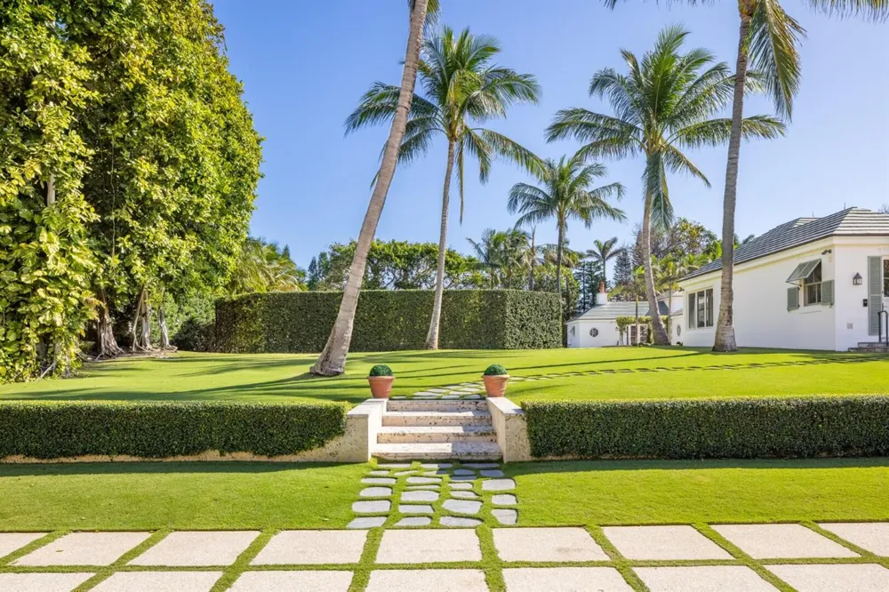 710 S County Road Palm Beach, FL 33480