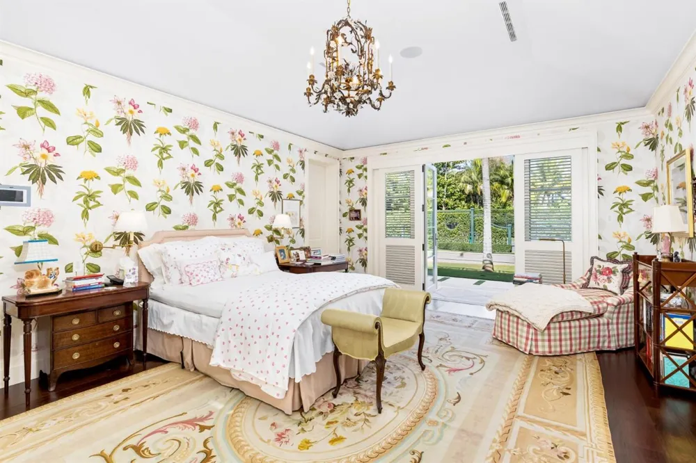 710 S County Road Palm Beach, FL 33480