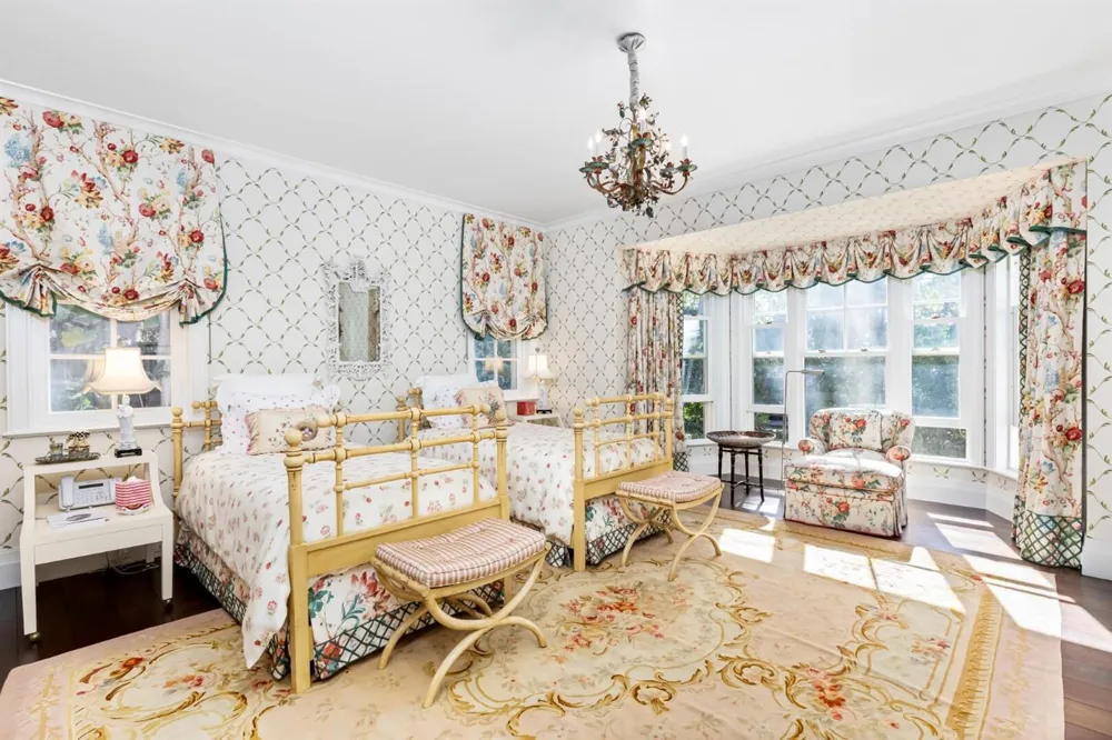 710 S County Road Palm Beach, FL 33480