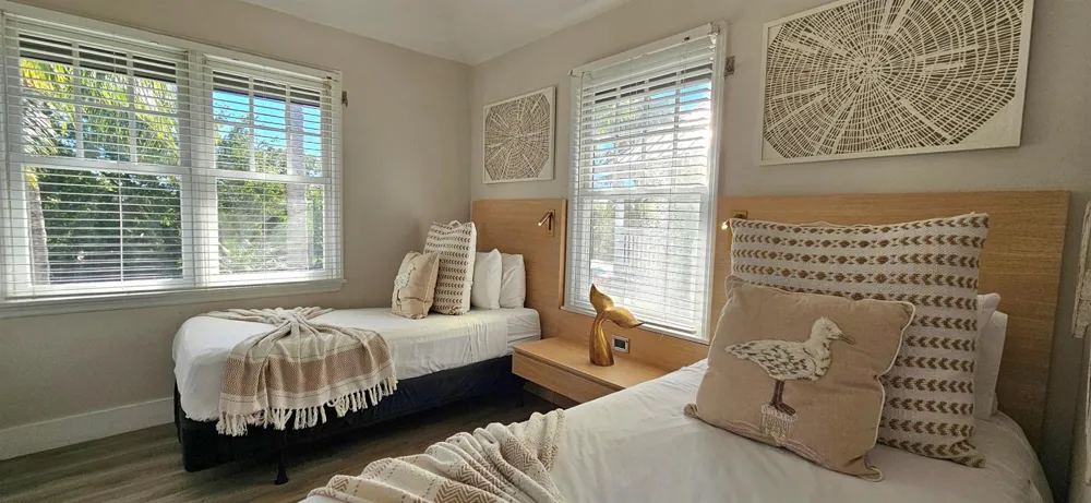 5092 Sunset Village Drive 