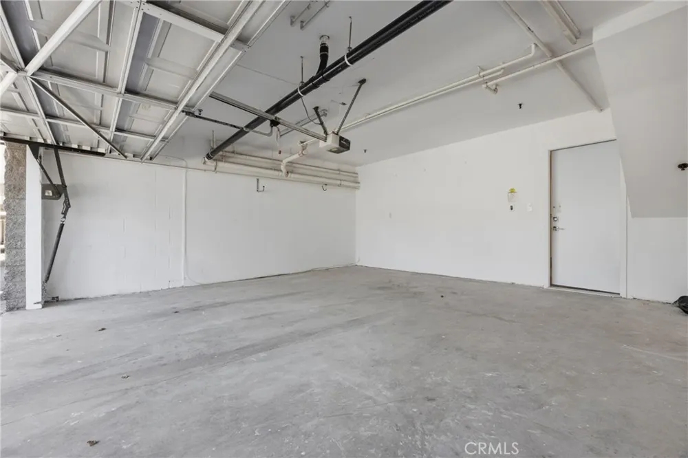 645 W Regent Inglewood, CA 90301