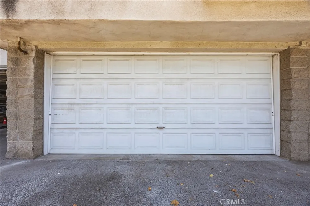 645 W Regent Inglewood, CA 90301
