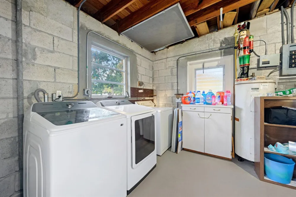 13945 Miami Avenue Miami, FL 33168