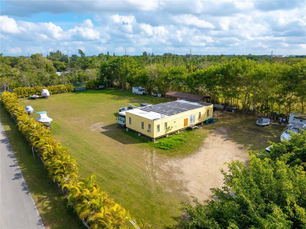 23600 SW 125 AVENUE Homestead, FL 33032