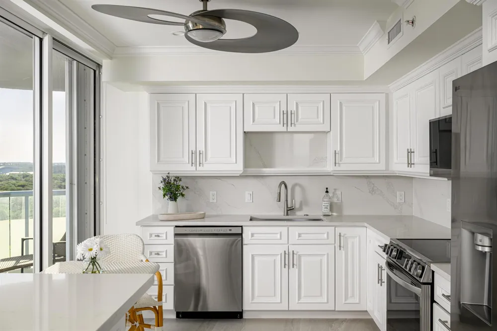 3554 Ocean Drive #Ph4n Vero Beach, FL 32963