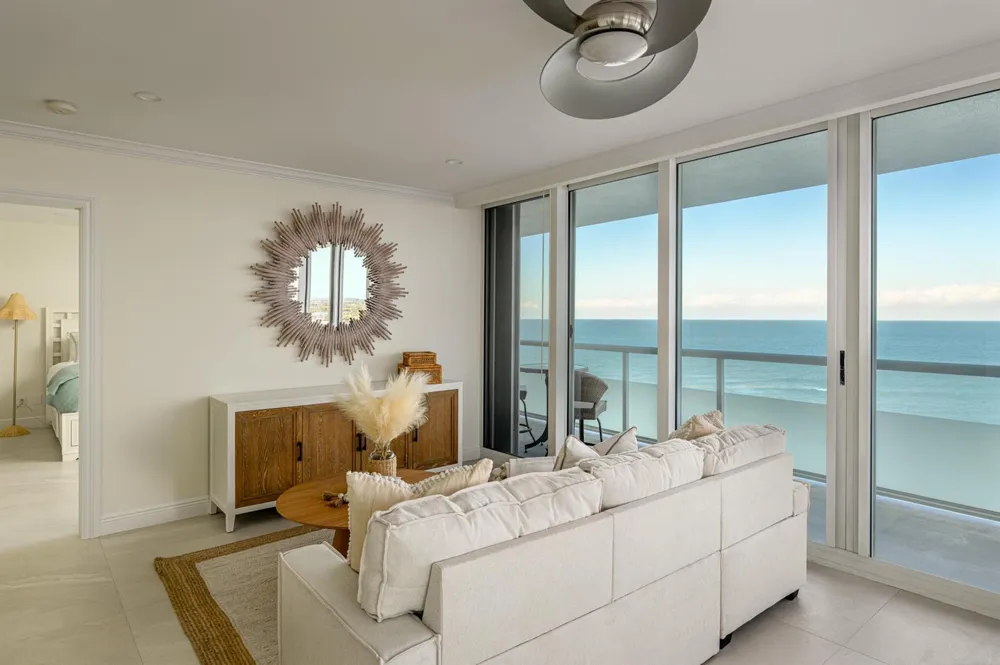 3554 Ocean Drive #Ph4n Vero Beach, FL 32963