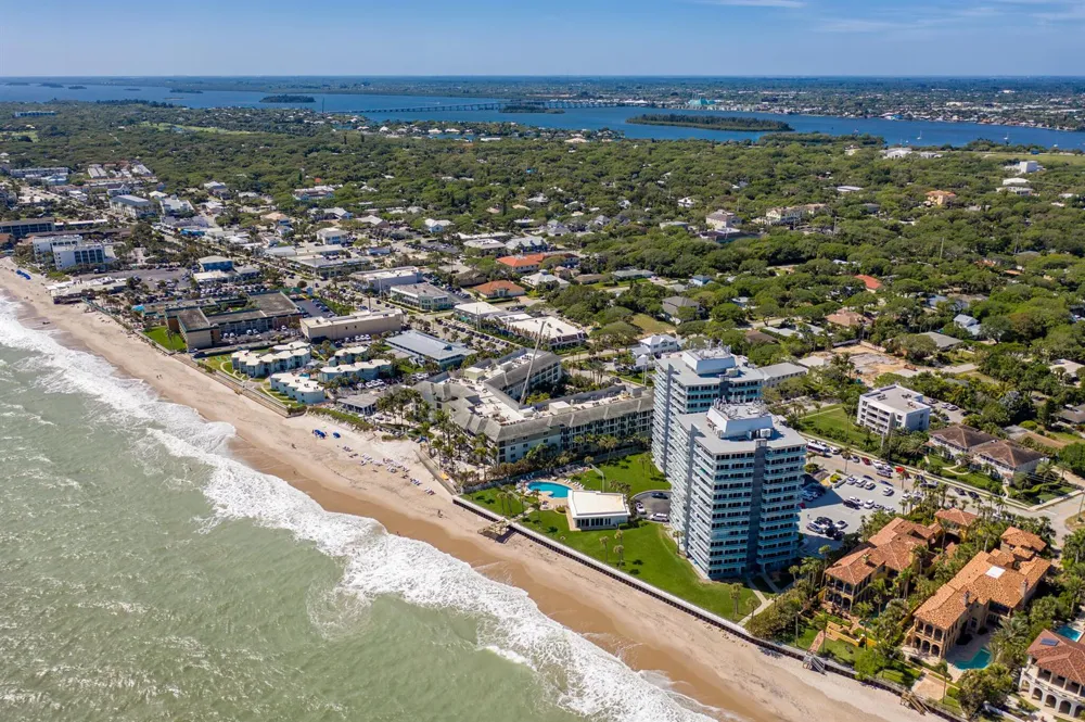 3554 Ocean Drive #Ph4n Vero Beach, FL 32963