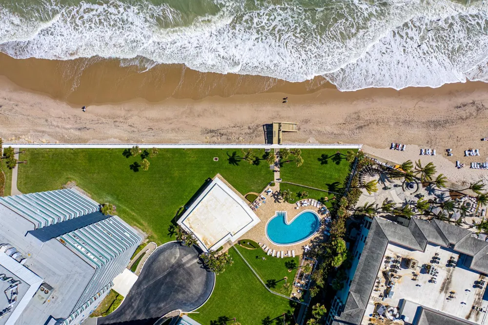 3554 Ocean Drive #Ph4n Vero Beach, FL 32963