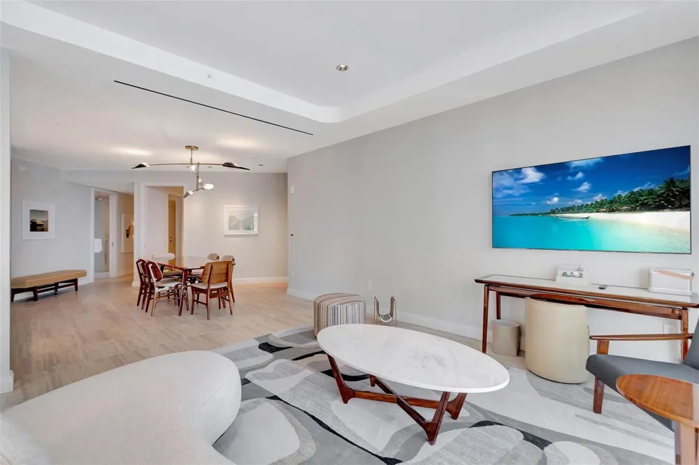 525 Fort Lauderdale Beach Boulevard #1607 Fort Lauderdale, FL 33304