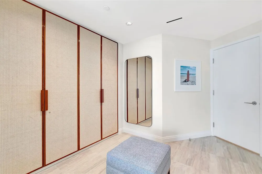 525 Fort Lauderdale Beach Boulevard #1607 Fort Lauderdale, FL 33304