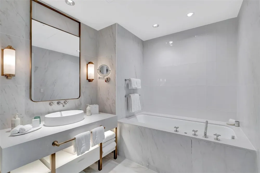 525 Fort Lauderdale Beach Boulevard #1607 Fort Lauderdale, FL 33304