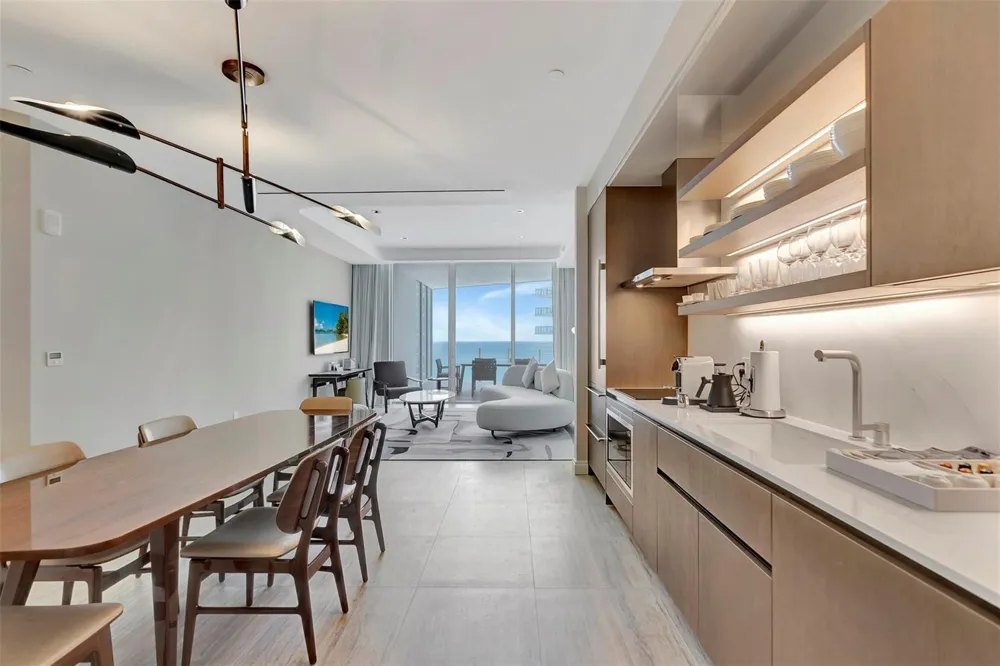 525 Fort Lauderdale Beach Boulevard #1607 Fort Lauderdale, FL 33304