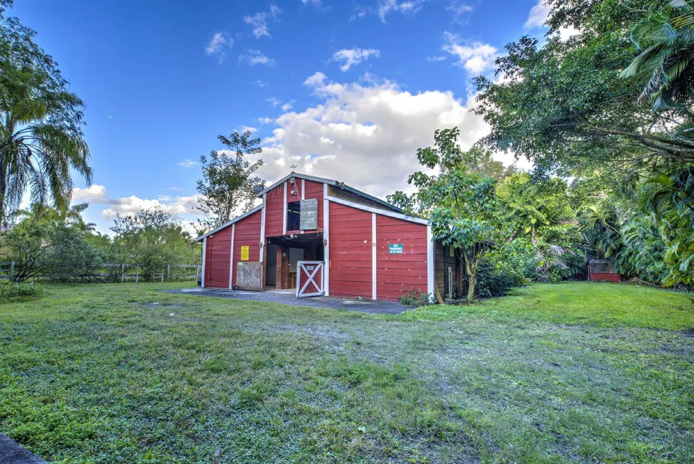6402 SW 185th Way Southwest Ranches, FL 33332