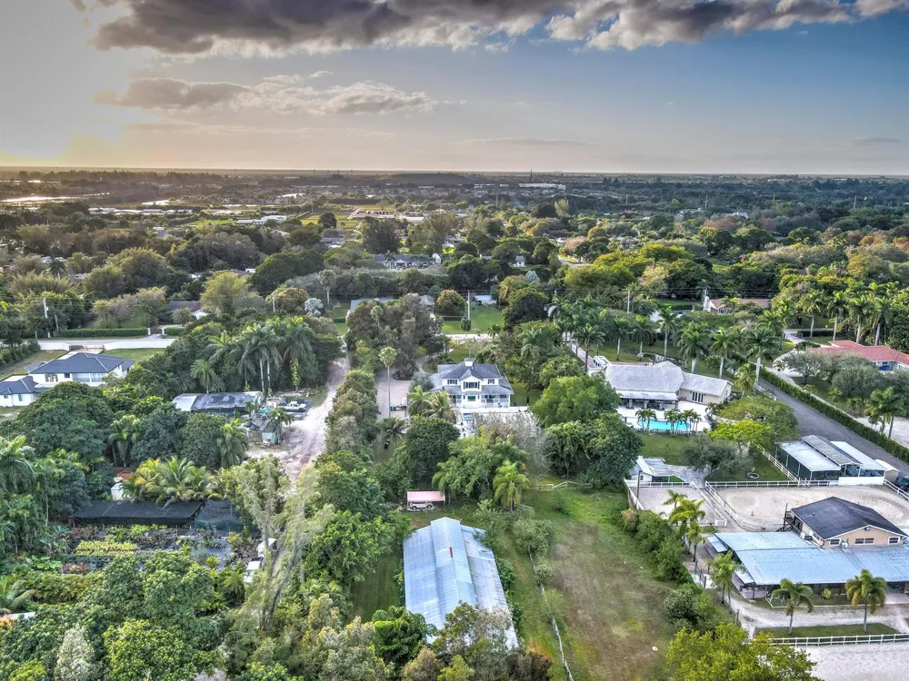6402 SW 185th Way Southwest Ranches, FL 33332