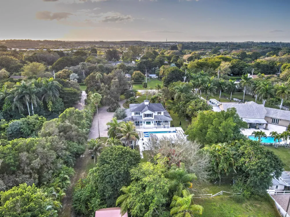 6402 SW 185th Way Southwest Ranches, FL 33332