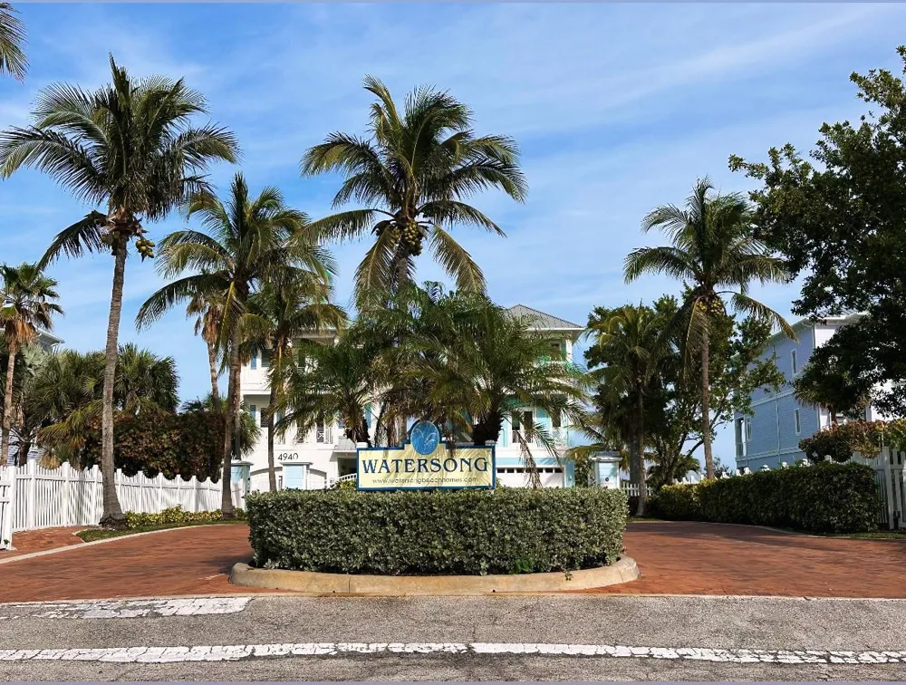 4865 Watersong Way Hutchinson Island, FL 34949