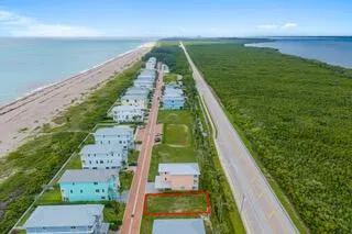 4865 Watersong Way Hutchinson Island, FL 34949