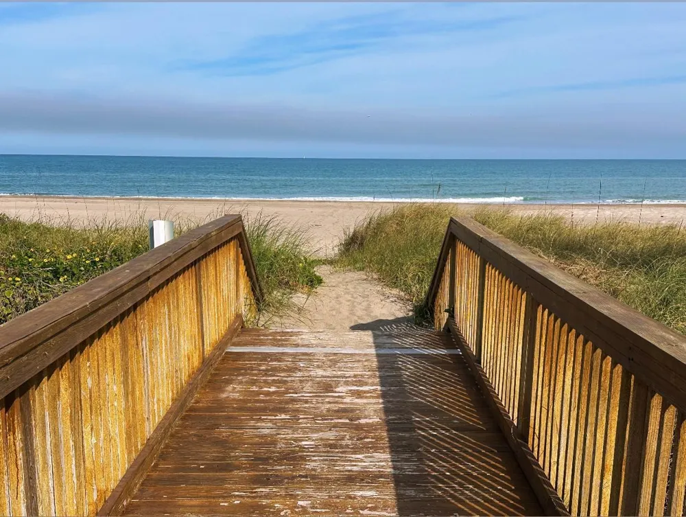 4865 Watersong Way Hutchinson Island, FL 34949