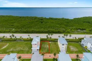 4865 Watersong Way Hutchinson Island, FL 34949