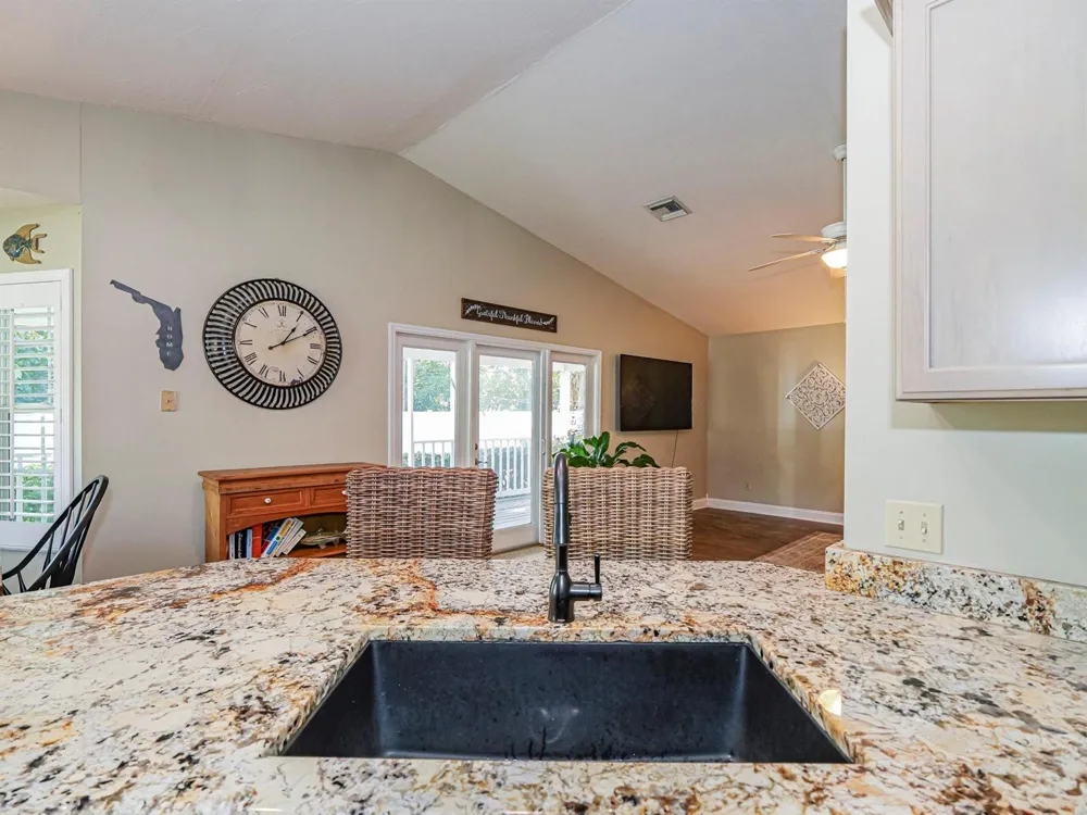 2180 Seville Avenue Vero Beach, FL 32960