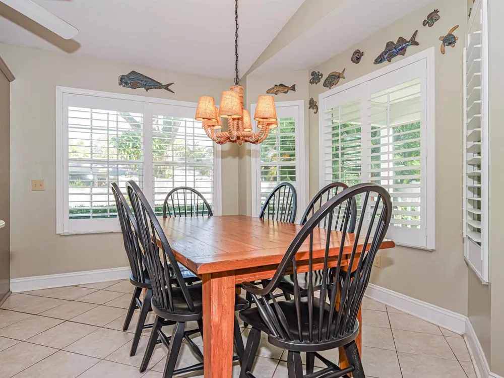 2180 Seville Avenue Vero Beach, FL 32960