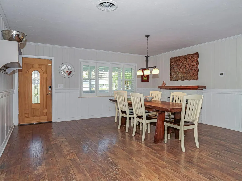 2180 Seville Avenue Vero Beach, FL 32960