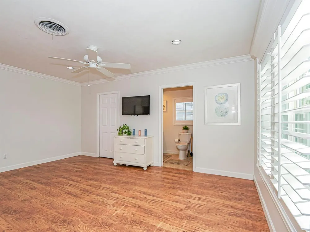 2180 Seville Avenue Vero Beach, FL 32960