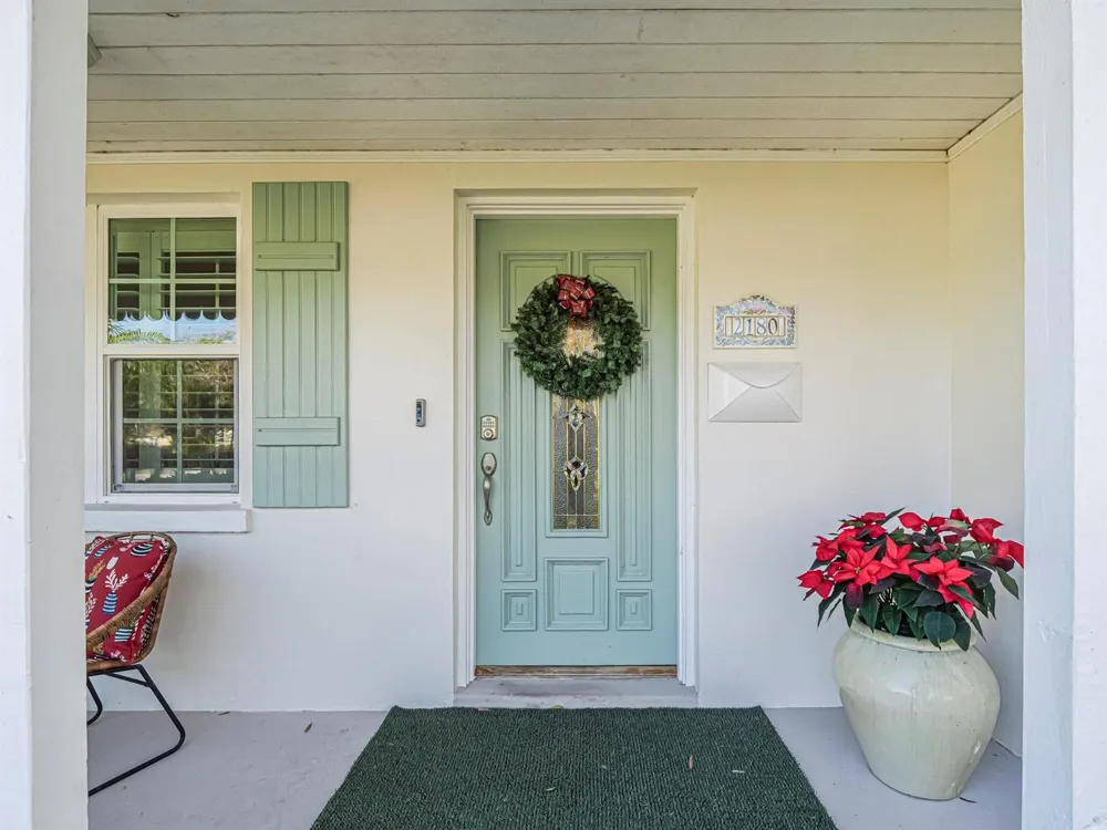 2180 Seville Avenue Vero Beach, FL 32960