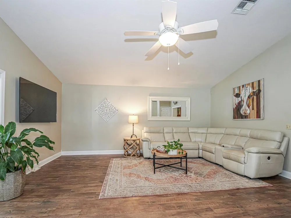 2180 Seville Avenue Vero Beach, FL 32960