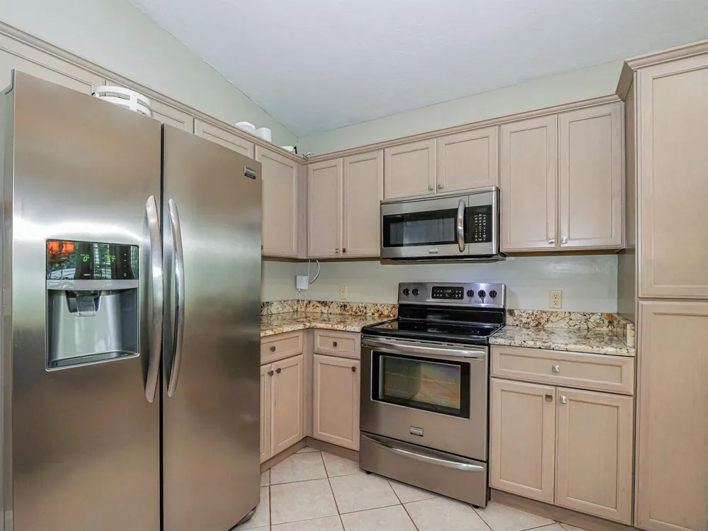 2180 Seville Avenue Vero Beach, FL 32960