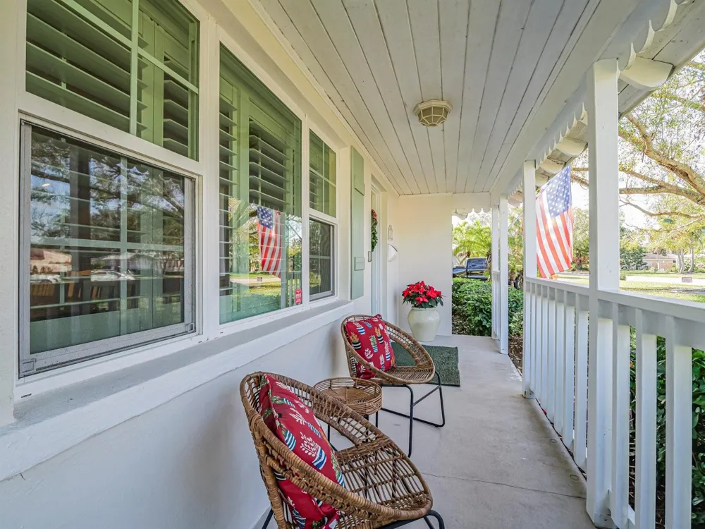 2180 Seville Avenue Vero Beach, FL 32960