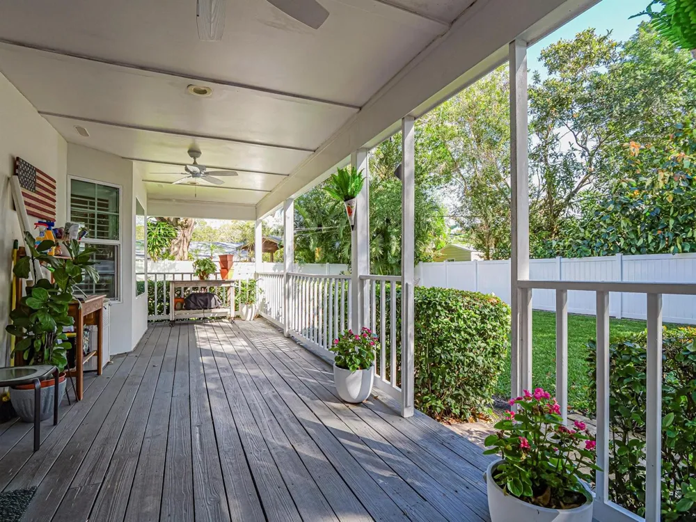 2180 Seville Avenue Vero Beach, FL 32960