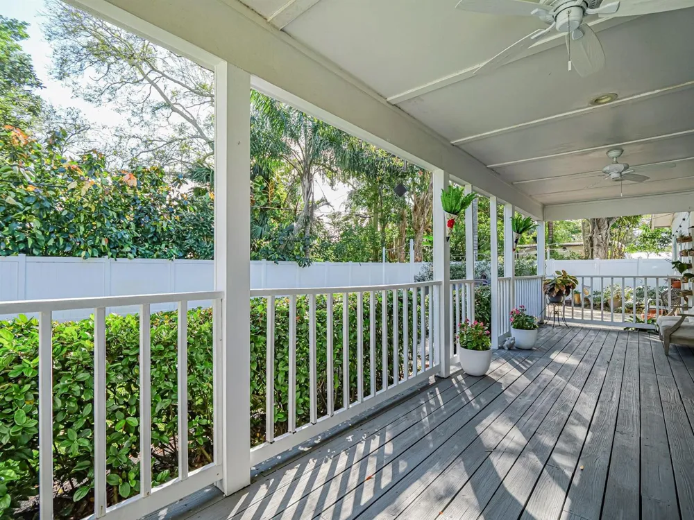 2180 Seville Avenue Vero Beach, FL 32960
