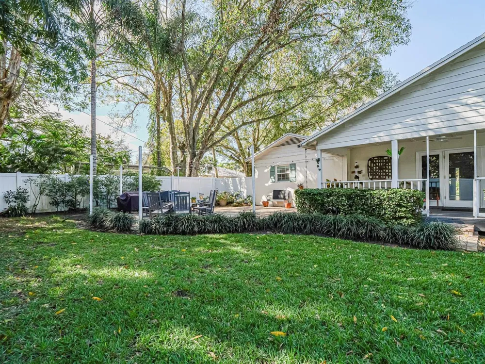 2180 Seville Avenue Vero Beach, FL 32960