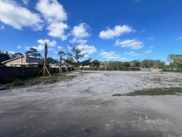 447 Tall Pines Road West Palm Beach, FL 33415