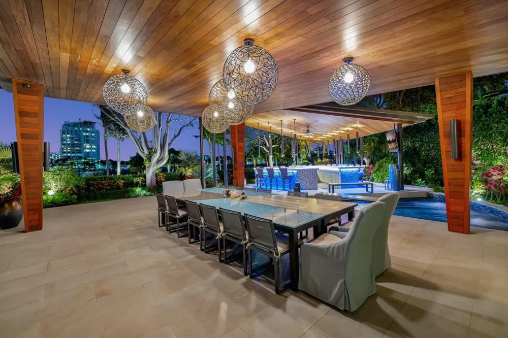 815 Idlewyld Drive Fort Lauderdale, FL 33301