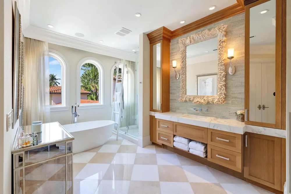 815 Idlewyld Drive Fort Lauderdale, FL 33301