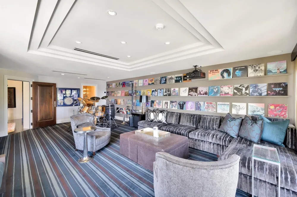 815 Idlewyld Drive Fort Lauderdale, FL 33301