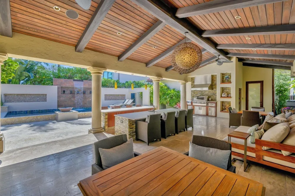 815 Idlewyld Drive Fort Lauderdale, FL 33301