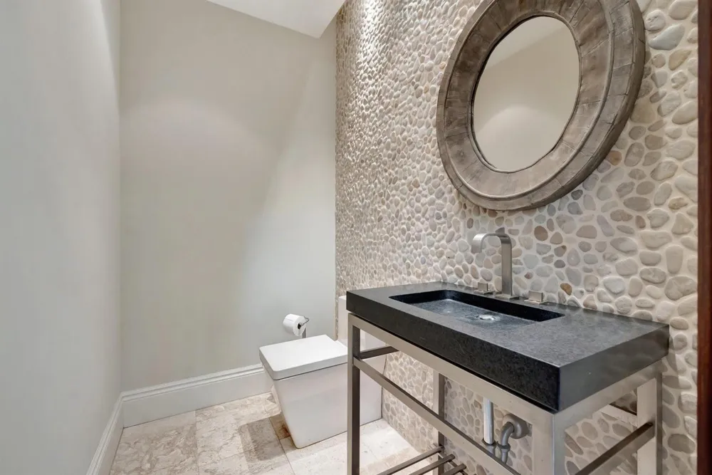 815 Idlewyld Drive Fort Lauderdale, FL 33301