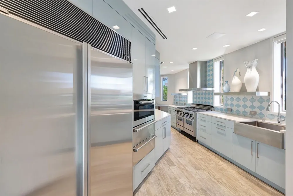 815 Idlewyld Drive Fort Lauderdale, FL 33301