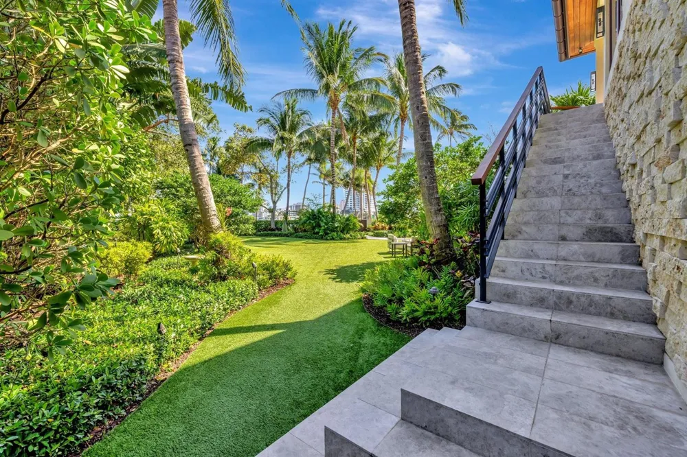 815 Idlewyld Drive Fort Lauderdale, FL 33301