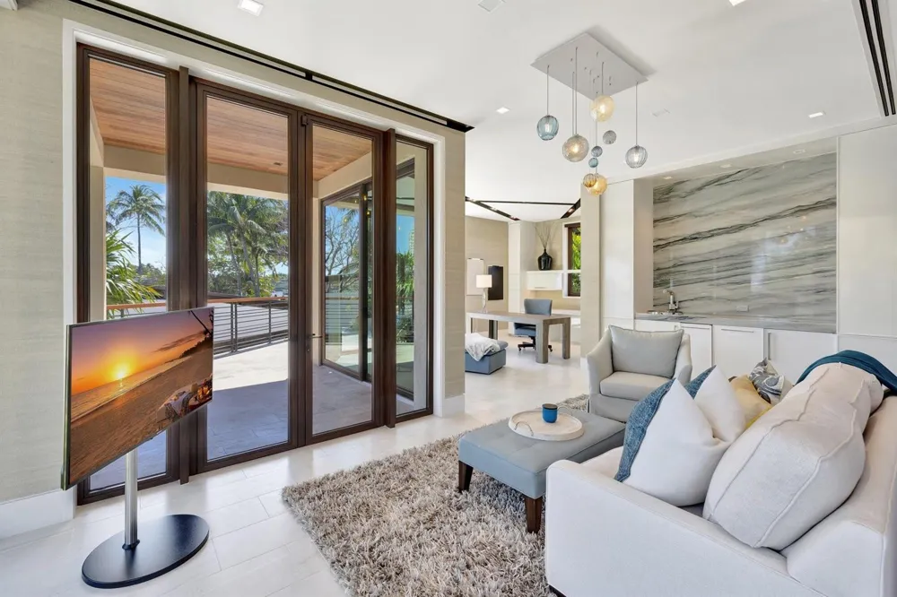815 Idlewyld Drive Fort Lauderdale, FL 33301