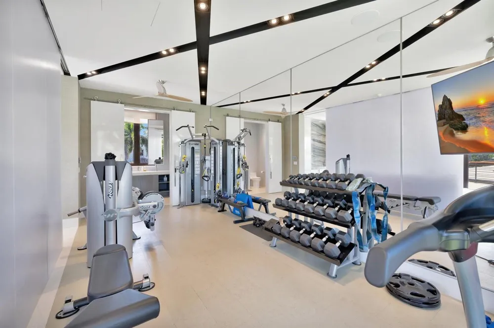 815 Idlewyld Drive Fort Lauderdale, FL 33301