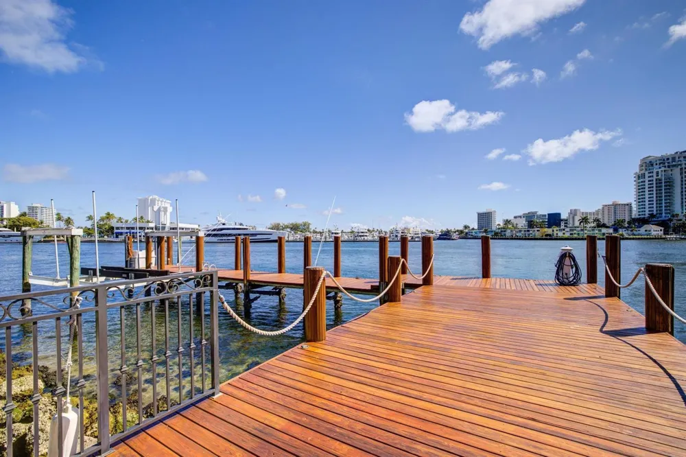 815 Idlewyld Drive Fort Lauderdale, FL 33301